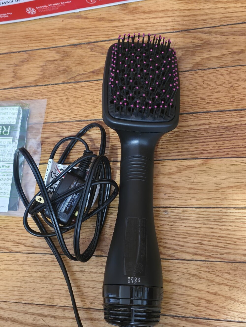 Revlon Pro Collection One Step Hair Ionic Dryer and Brush Styler - Picture 3 of 7